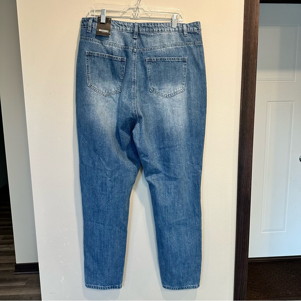 Missguided Riot High Rise Mom Jean Double Knee Rip Blue Wash Relaxed Tappered - Picture 3 of 12